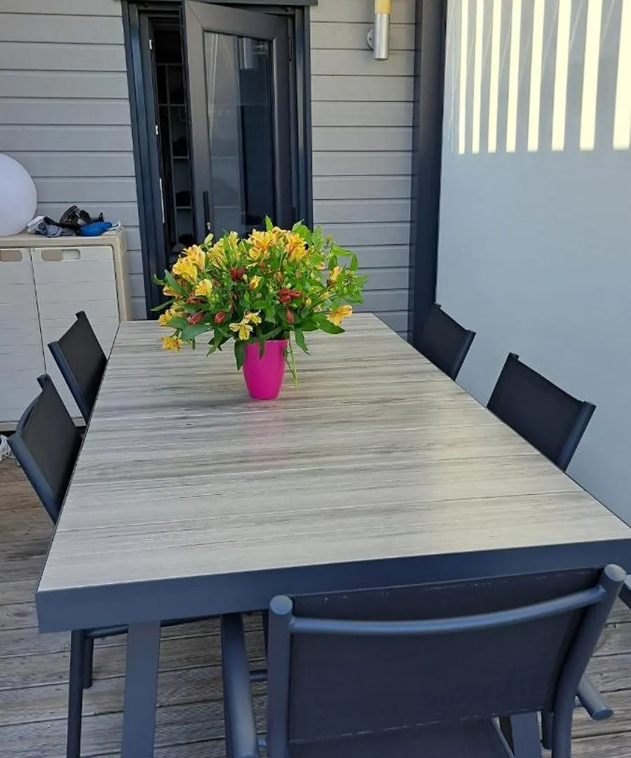 קרנאק Chalet Contemporain אתר קמפינג